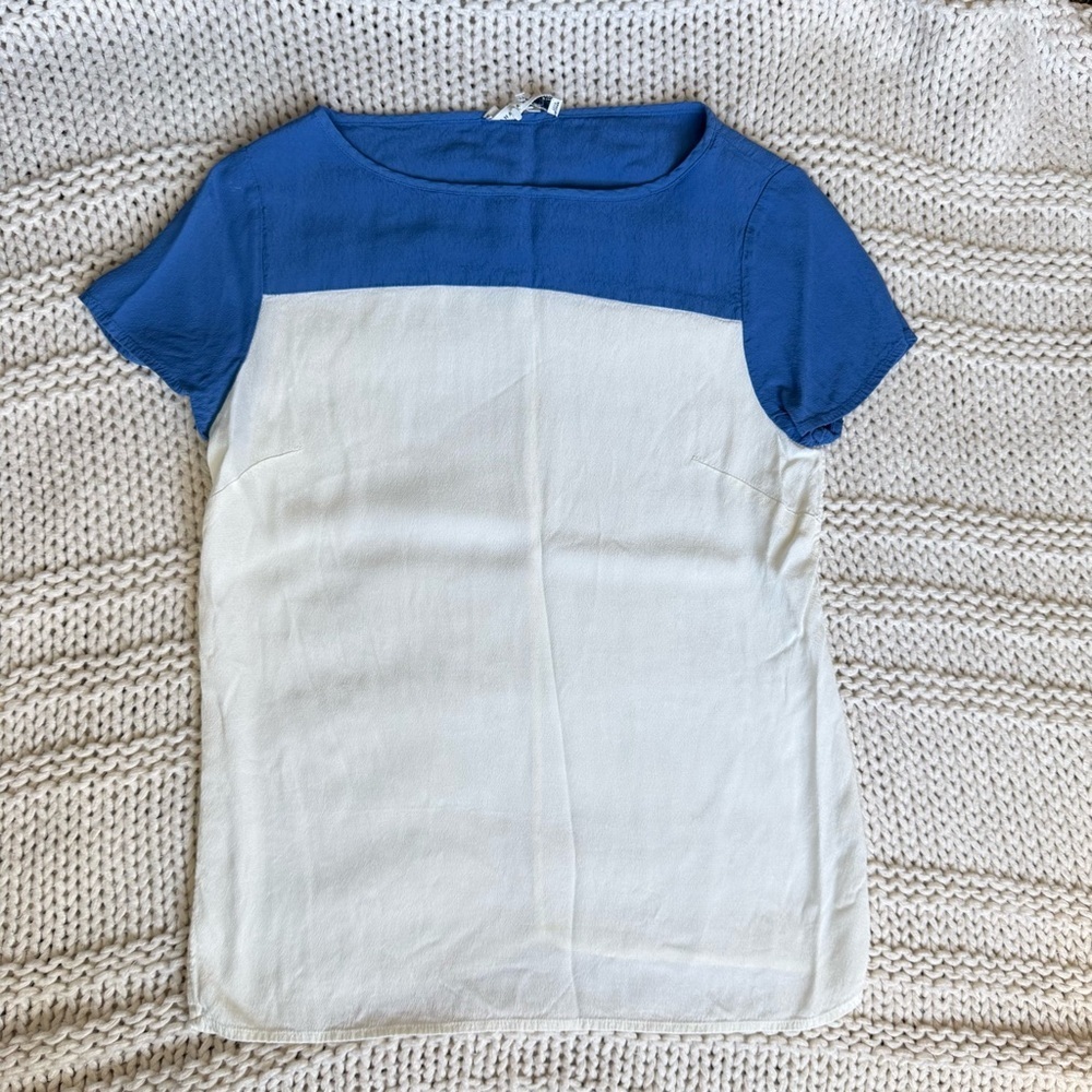 Banana Republic Blue and White Short Sleeve Women's Top XS